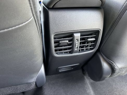 Used 2023 Toyota Corolla Cross XLE w/ Convenience Package FWD image 37