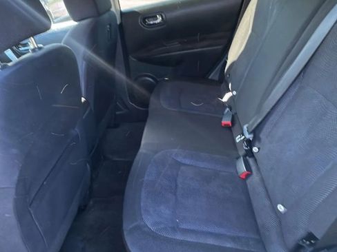 Used 2015 Nissan Rogue S w/ Convenience Package AWD/4WD image 40