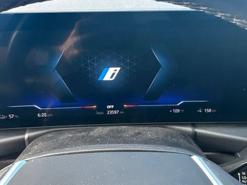 Used 2023 BMW i4 eDrive40 w/ Premium Package RWD image 3
