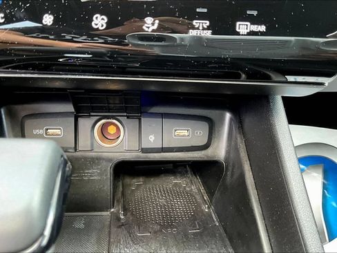 Used 2022 Hyundai Santa Cruz Limited AWD/4WD image 19