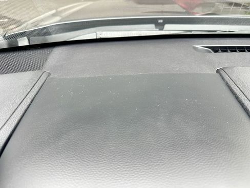 Used 2025 Toyota Highlander LE image 35