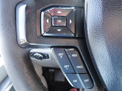 Used 2017 Ford F150 XLT RWD image 16