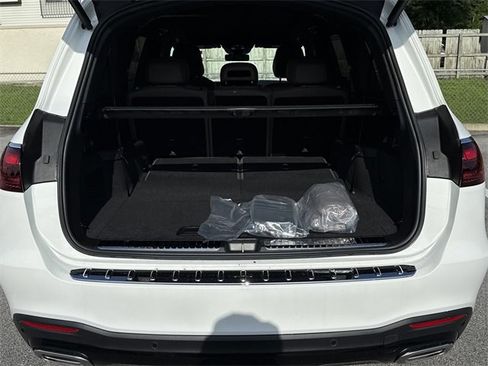 New 2025 Mercedes-Benz GLS 580 4MATIC image 31