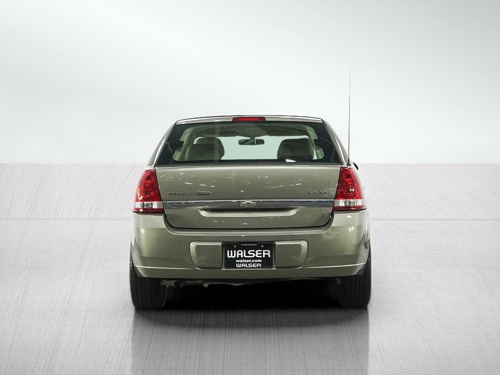 Used 2005 Chevrolet Malibu LS w/ Preferred Equipment Group FWD image 4