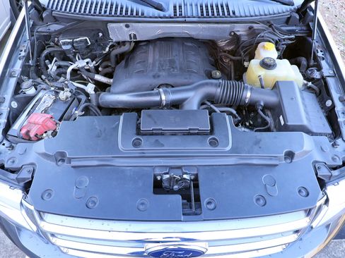 Used 2017 Ford Expedition EL Limited w/ Equipment Group 301A image 12