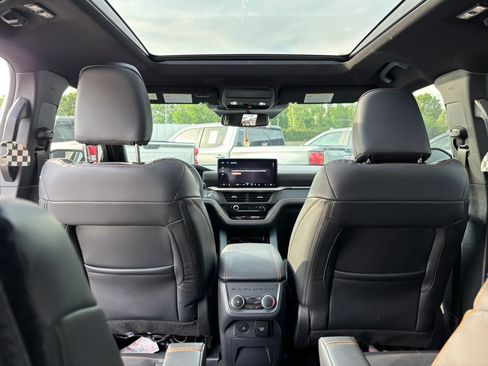 Used 2026 Ford Explorer Tremor w/ Tremor Ultimate Package AWD/4WD image 25