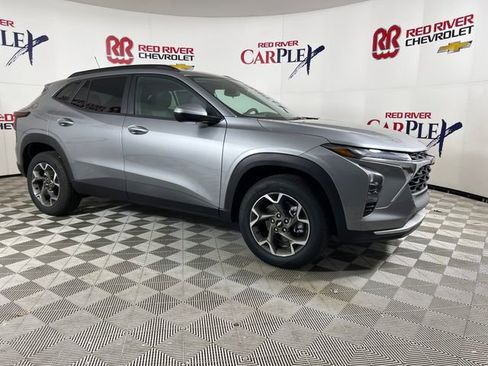 New 2026 Chevrolet Trax LT w/ Driver Confidence Package image 1