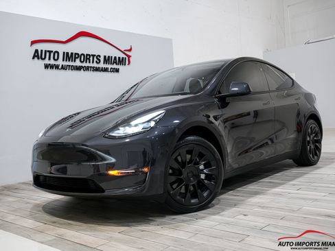 Used 2024 Tesla Model Y Long Range AWD/4WD image 86