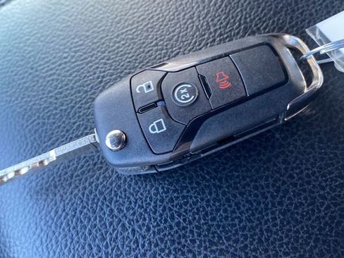 Used 2018 Ford F150 XLT w/ Equipment Group 302A Luxury image 16