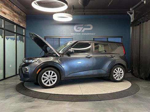Used 2020 Kia Soul LX FWD image 23
