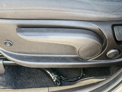 Used 2020 Hyundai Santa Fe SE image 18