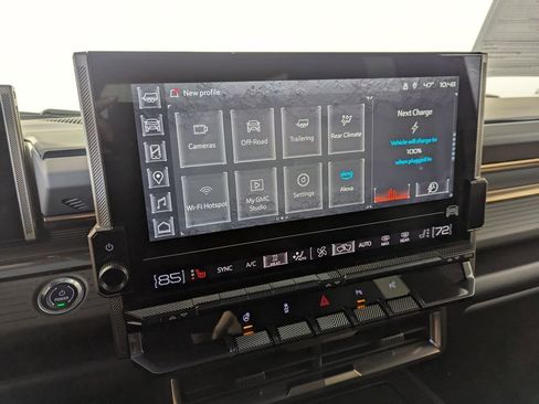 Used 2025 GMC Hummer EV 3X w/ LPO, Cargo Utility Package image 12