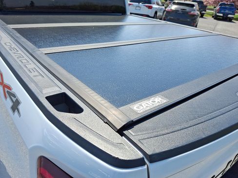 Used 2022 Chevrolet Silverado 1500 LT image 28