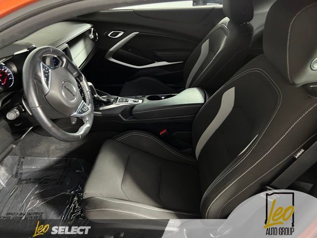 Used 2022 Chevrolet Camaro LT RWD image 10