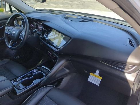 Used 2022 Buick Envision Avenir w/ Technology Package II FWD image 34