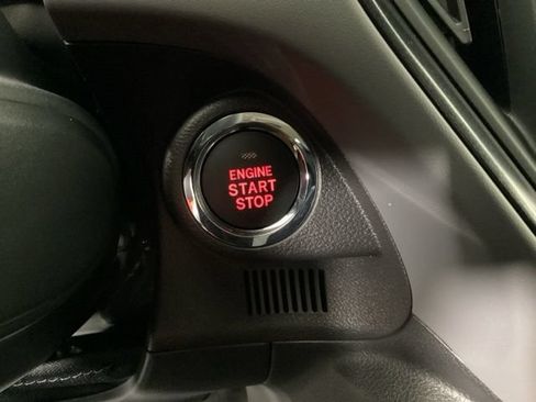 Used 2025 Subaru Crosstrek 2.5i Limited AWD/4WD image 23