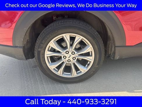 Used 2024 Ford Explorer XLT w/ Equipment Group 202A AWD/4WD image 12