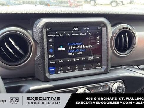 Used 2023 Jeep Wrangler Unlimited w/ Sun & Screen Package AWD/4WD image 16
