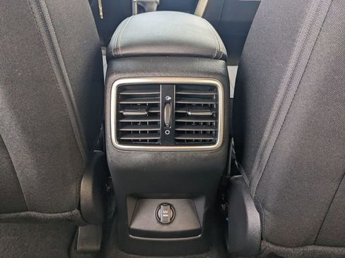 Used 2022 Kia Sportage LX image 9
