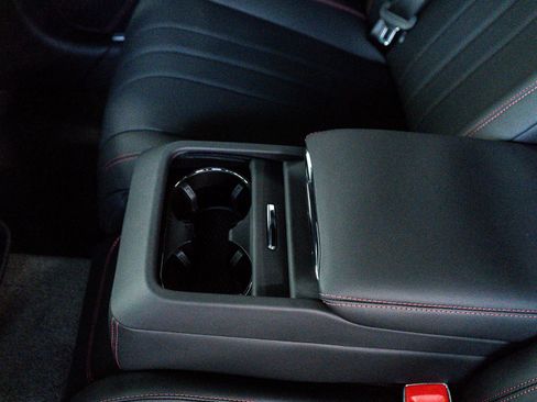 New 2025 Bentley Flying Spur Plug-In Hybrid image 25