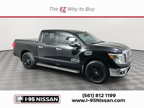 Used 2017 Nissan Titan SV image 1