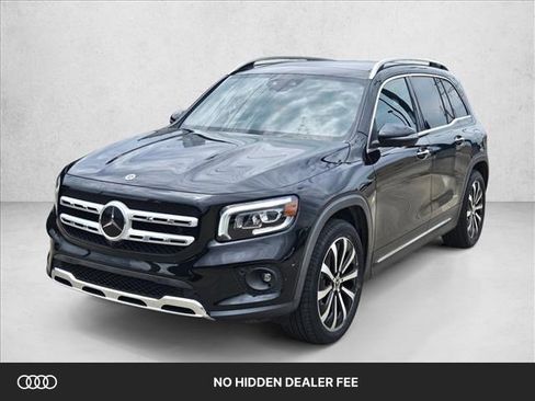 Used 2021 Mercedes-Benz GLB 250 image 1