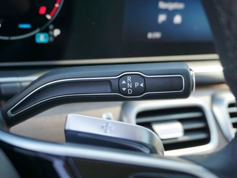 New 2026 Mercedes-Benz GLS 450 4MATIC image 19