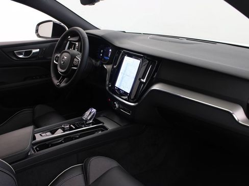Certified 2024 Volvo S60 B5 Plus FWD image 27