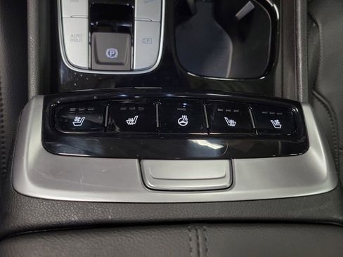 Used 2022 Hyundai Santa Cruz Limited image 17