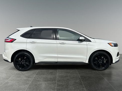 Used 2022 Ford Edge ST-Line w/ Class II Trailer Tow Package AWD/4WD image 8