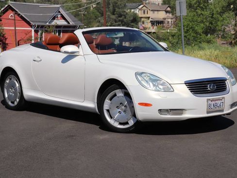 Used 2002 Lexus SC 430 Base 2dr Convertible image 1