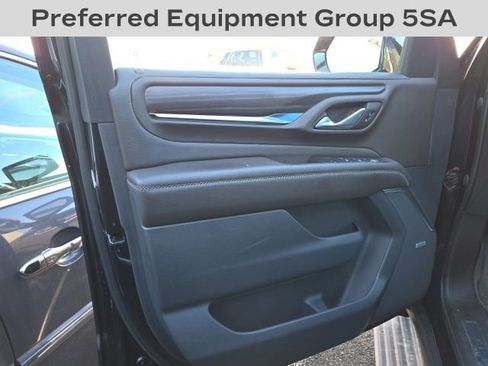 Used 2022 GMC Yukon Denali w/ Denali Premium Package image 6