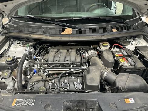 Used 2019 Ford Explorer XLT w/ Equipment Group 202A FWD image 22