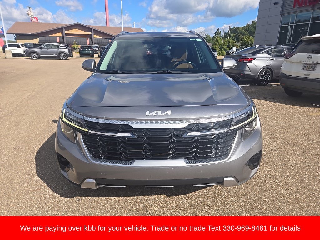 Used 2024 Kia Seltos EX AWD/4WD image 2