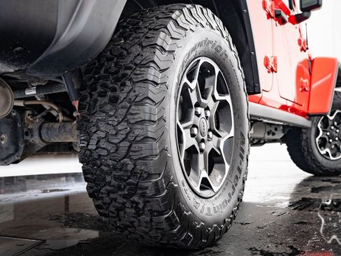 Used 2021 Jeep Wrangler Unlimited Rubicon 4xe w/ Steel Bumper Group image 38