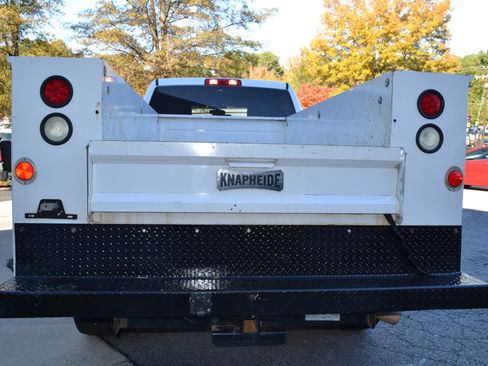 Used 2021 RAM 2500 Tradesman w/ Chrome Appearance Group image 5