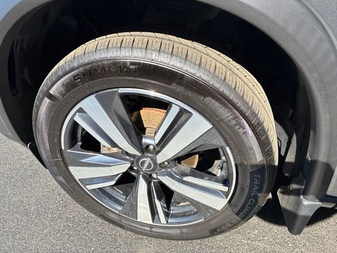 Certified 2023 Nissan Rogue SL w/ SL Premium Package AWD/4WD image 11