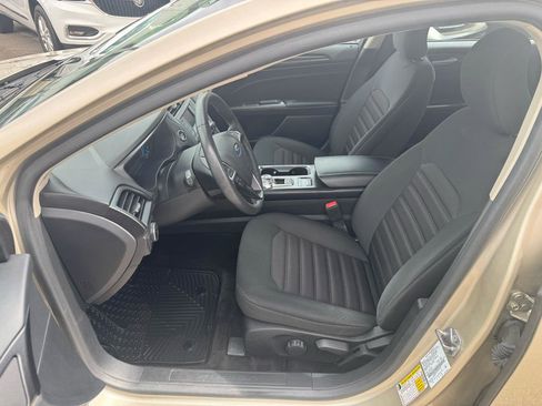 Used 2018 Ford Fusion S w/ Equipment Group 101A image 13