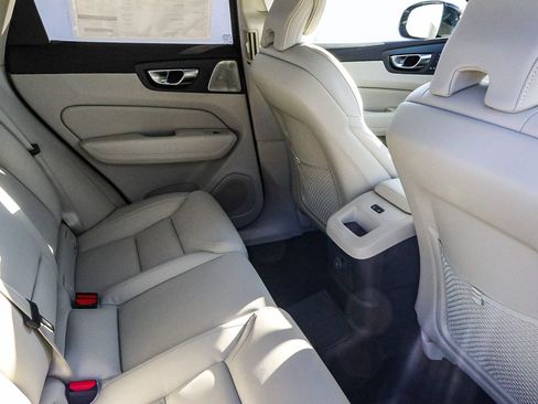 New 2026 Volvo XC60 T8 Ultra w/ Climate Package image 19