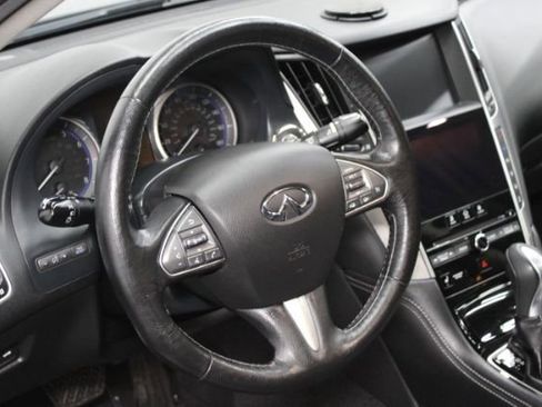 Used 2016 INFINITI Q50 Premium w/ Driver Assistance Package image 12