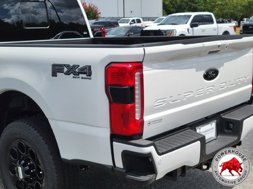 New 2026 Ford F350 Lariat w/ Black Appearance Package AWD/4WD image 13