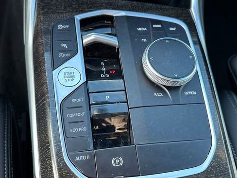 Used 2023 BMW 330i xDrive Sedan w/ M Sport Package image 18