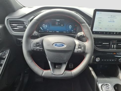 Used 2023 Ford Escape ST-Line Elite w/ Premium Technology Package AWD/4WD image 8