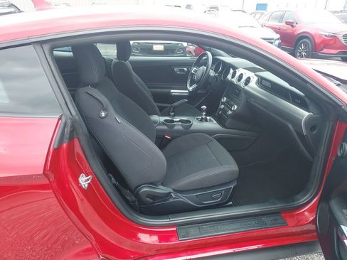 Used 2021 Ford Mustang GT RWD image 24