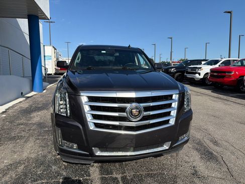 Used 2015 Cadillac Escalade Premium AWD/4WD image 3