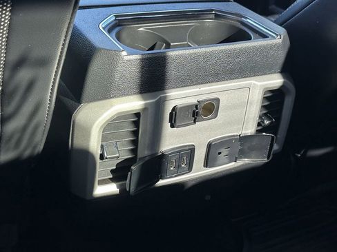 Used 2019 Ford F250 Lariat w/ Lariat Ultimate Package image 19