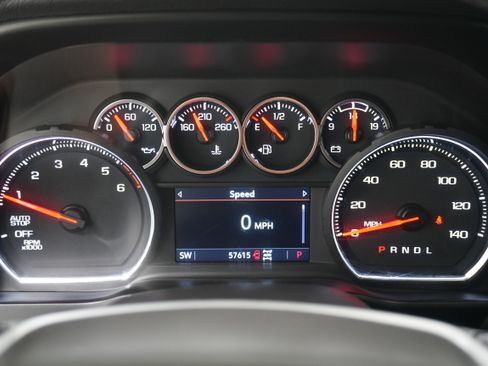 Used 2021 Chevrolet Silverado 1500 LT w/ Diesel Off-Road Package AWD/4WD image 19