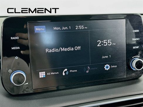Used 2023 Hyundai Santa Fe SE FWD image 19