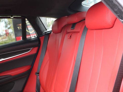 Used 2018 BMW X6 M image 56