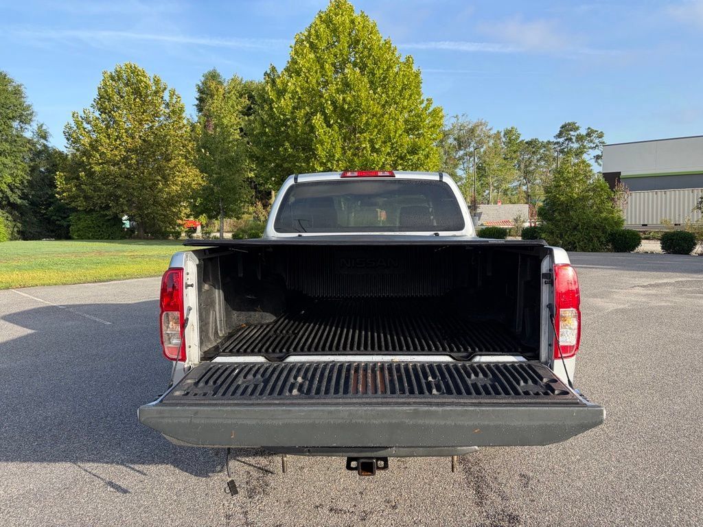 Used 2015 Nissan Frontier S RWD image 5